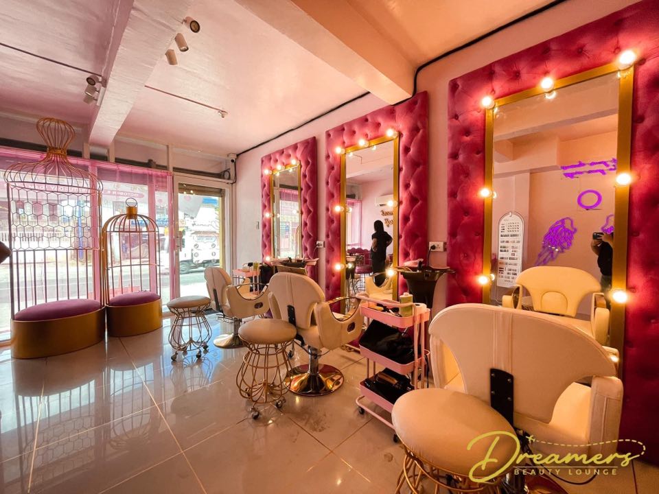 BOOK NOW - Dreamers Beauty Lounge - Parlon